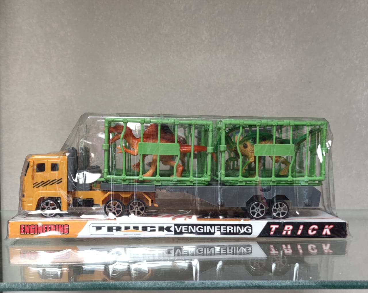 CAMION TRANSPORTE DINOSAURIOS